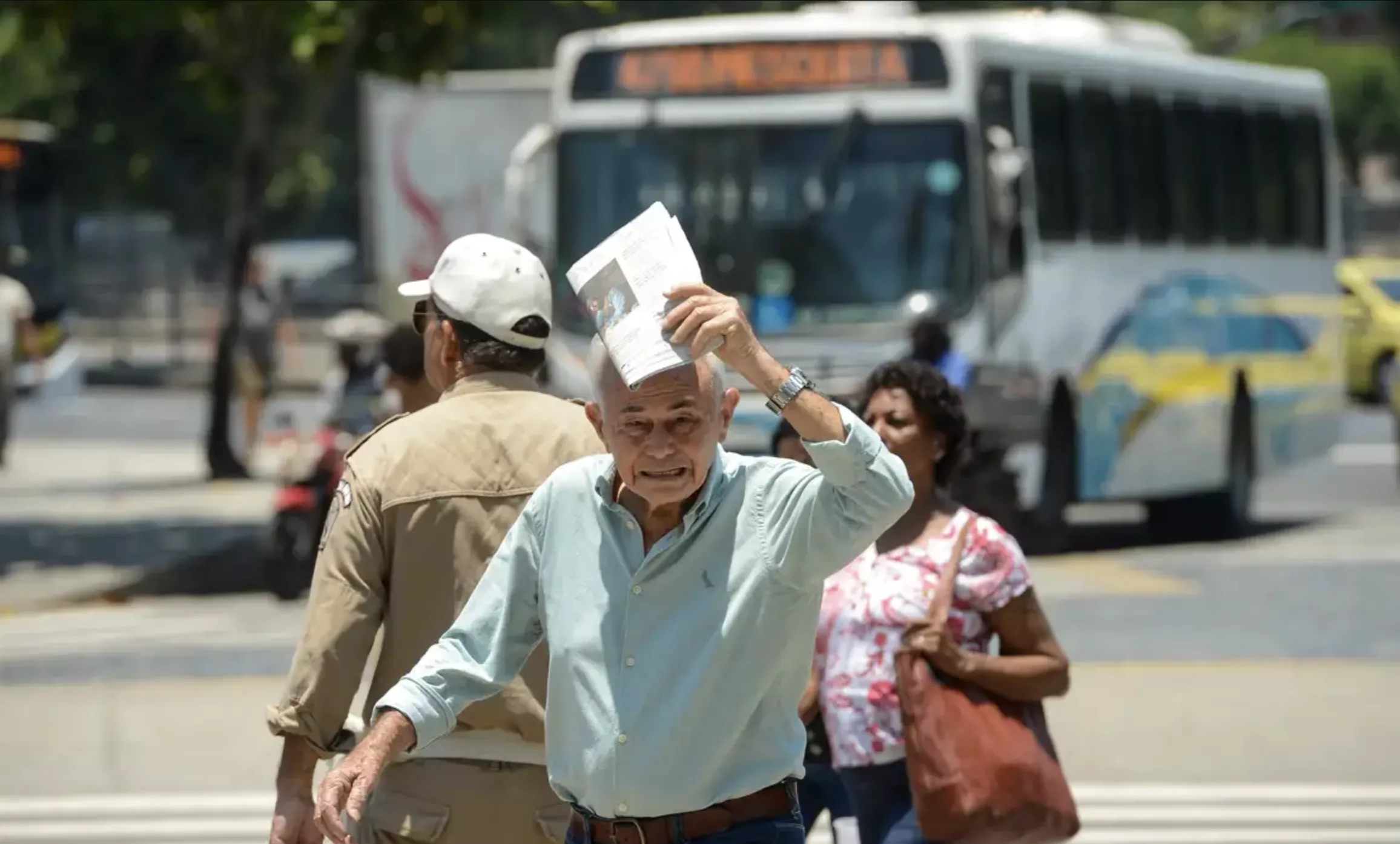 População enfrenta forte onda de calor no Rio de Janeiro