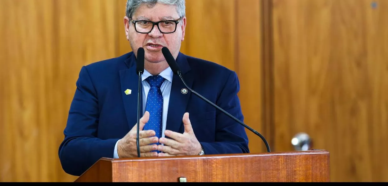 Governador da Paraíba João Azevêdo.