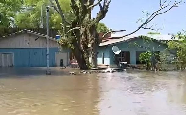 Governo buscará "soluções criativas" para mitigar custo de energia ao Rio Grande do Sul, diz Silveira