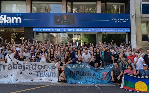 Protestos de trabalhadores da Télam e sindicalistas na Argentina