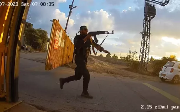 Investigação israelense aponta que refém de 7 de outubro provavelmente foi morta por fogo amigo