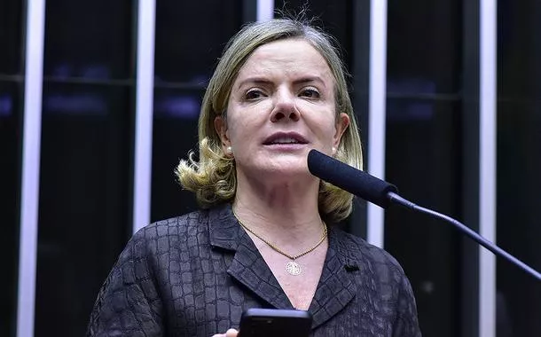 Gleisi diz que é preciso barrar o avanço da extrema direita no mundo: 'com essa gente não se brinca'