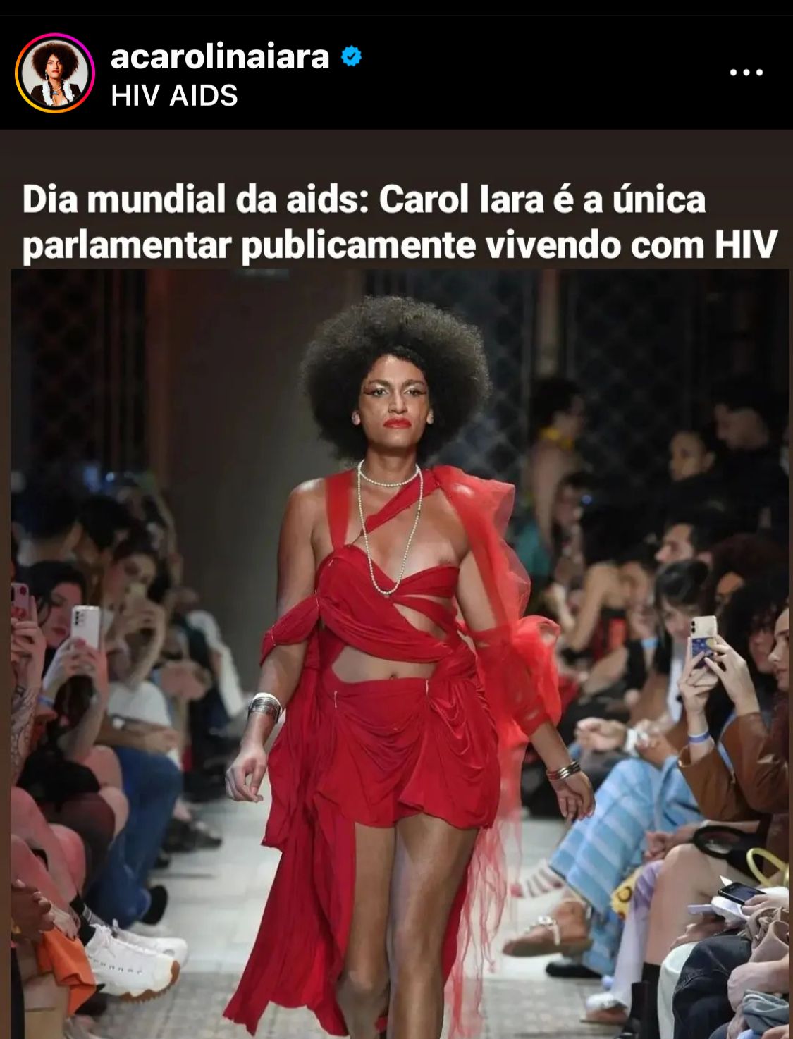 Carolina Iara, primeira co-parlamentar Intersexo, travesti e com sorologia de pessoa vivendo com HIV socialmente aberta, no Brasil.