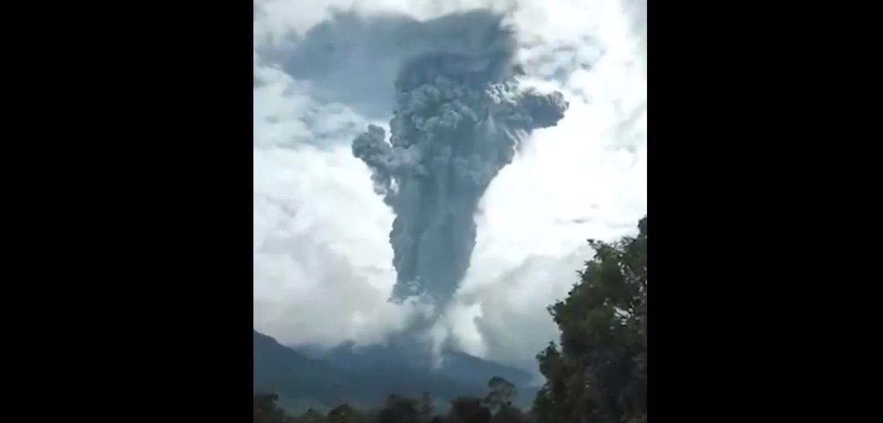 Vulcão na Indonésia