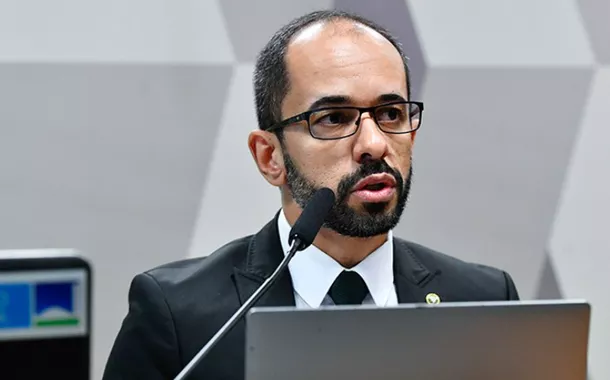 Leonardo Cardoso de Magalhães teve aprovação unânime na CCJ; indicação para o cargo de defensor-geral federal da DPU segue para o Plenário