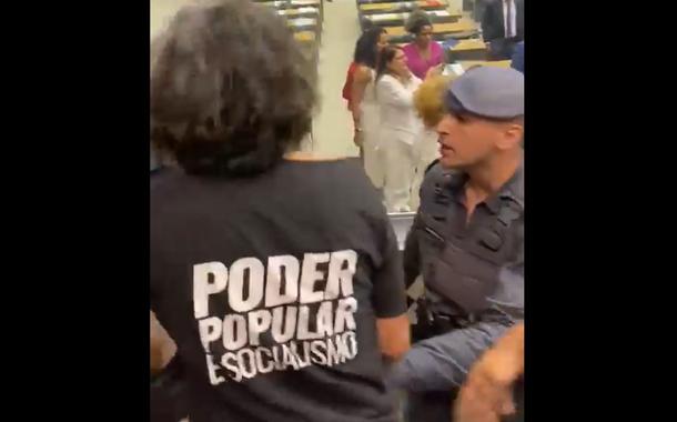 PM de Tarcísio agride manifestantes contra privatização da Sabesp em São Paulo (vídeo)