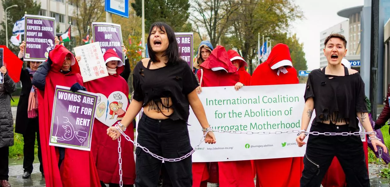 Protesto contra a Maternidade de Substituição em Haia