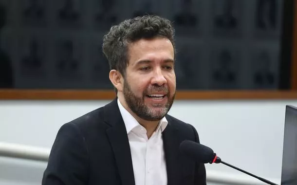 Janones explica por que Trump se encantou com Lula na ONU