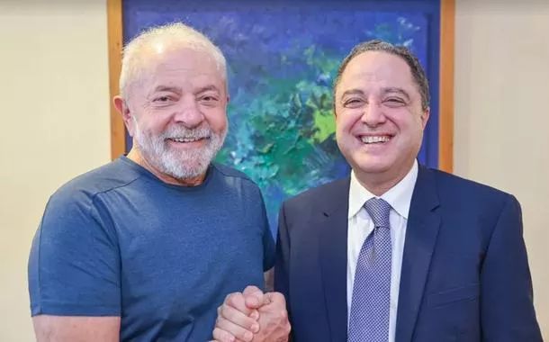 Luiz Inácio Lula da Silva (à esq.) e Roberto Kalil