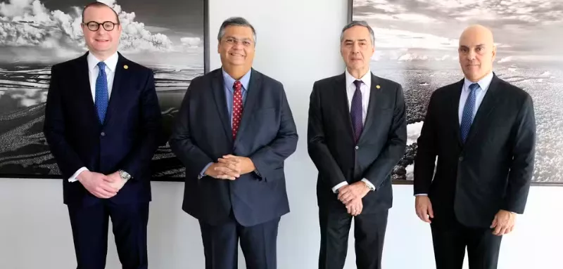 Futuro ministro do STF, Flávio Dino visita os magistrados Zanin,  Barroso e Moraes na Corte 14/12/23