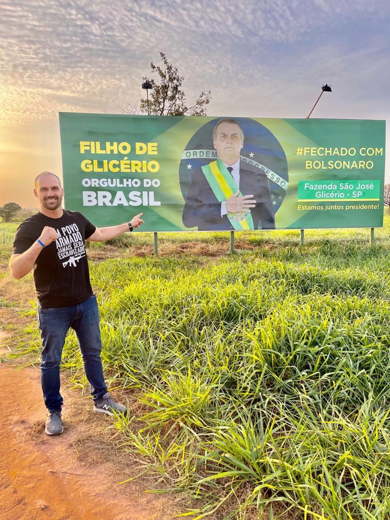 eduardo-bolsonaro-outdoor-glicério