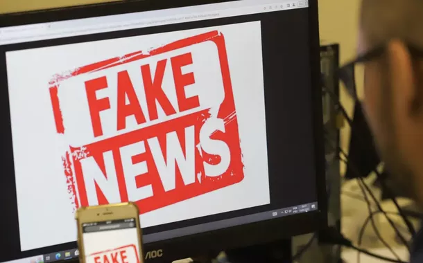 Internautas repudiam decisão do Congresso sobre fake news e mandam recado ao jornal Globo