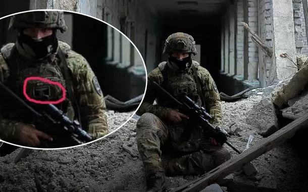 Ministério da Defesa da Ucrânia publica foto de soldado com emblema de águia nazista