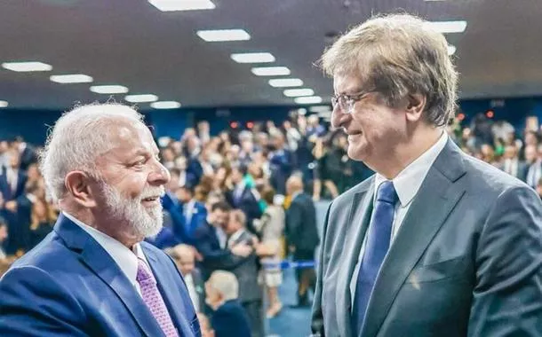 Lula liga para Gonet e parabeniza recondução ao cargo de procurador-geral da República