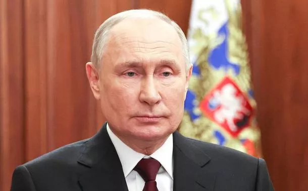 Guerra da OTAN contra a Rússia é colocar o mundo a um passo da Terceira Guerra Mundial, diz Putin