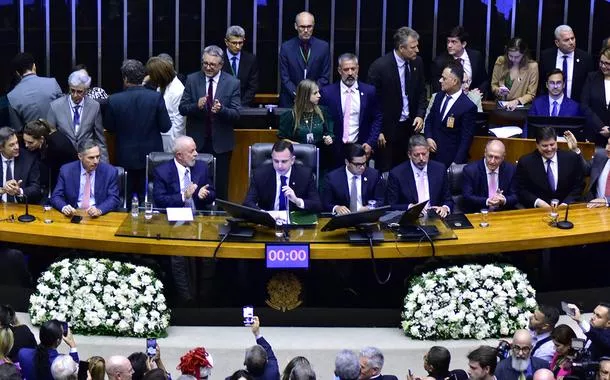 Lula retira urgência do projeto da reforma tributária no Senado