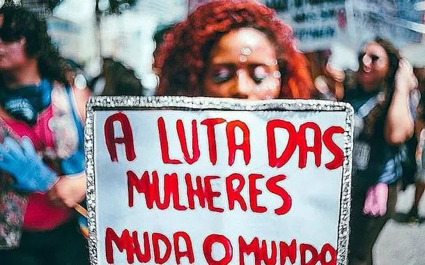 Mulheres: utopias que nos movem ou conquistas possíveis?