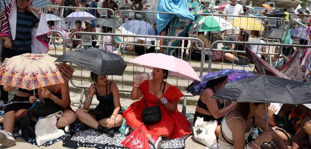 Governo federal obriga eventos a fornecer água gratuita para combater calor extremo até o fim do ano