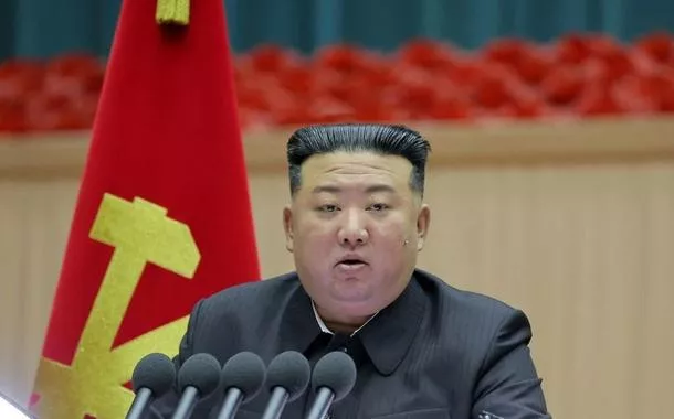 Kim Jong-un testa novo tanque de batalha da Coreia do Norte, diz mídia estatal