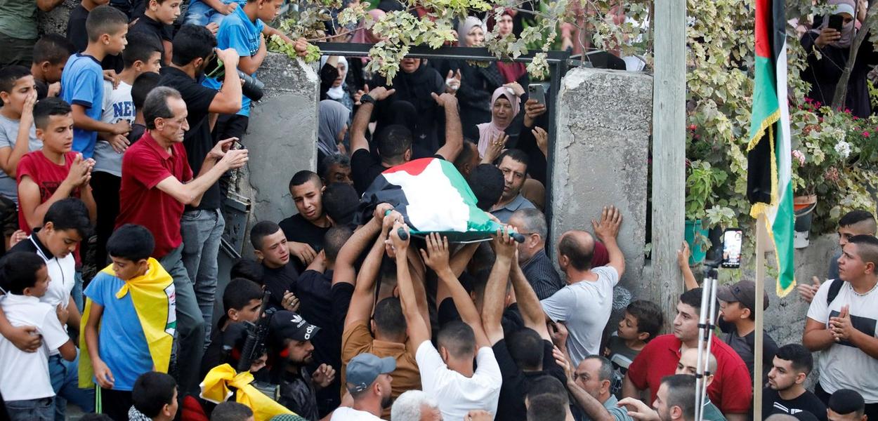 Funeral de jovem palestino