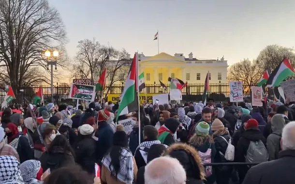 Milhares de manifestantes marcham em Washington exigindo cessar-fogo em Gaza