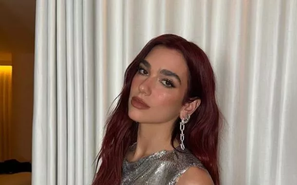 Ícone do pop mundial, Dua Lipa denuncia genocídio em Gaza: "não há líderes suficientes tomando posição"