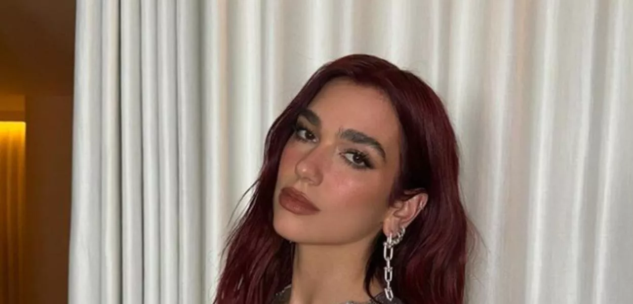 Dua Lipa pede um cessar-fogo em Gaza: “queimar crianças vivas nunca pode ser justificado"