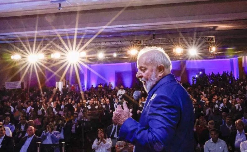 Após acidente doméstico, Lula não deve ter compromissos oficiais nesta segunda
