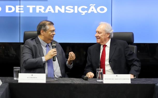 Lewandowski diz que vai dar continuidade ao trabalho de Dino no Ministério da Justiça