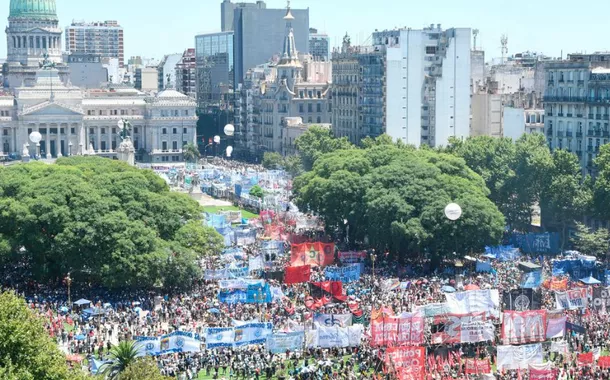 Trabalhadores argentinos definem continuidade de plano de luta