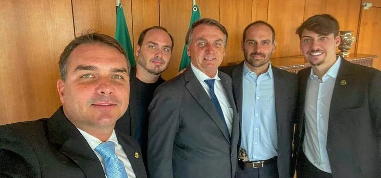 flavio-carlos-jair-eduardo-renan-bolsonaro-cla-familia