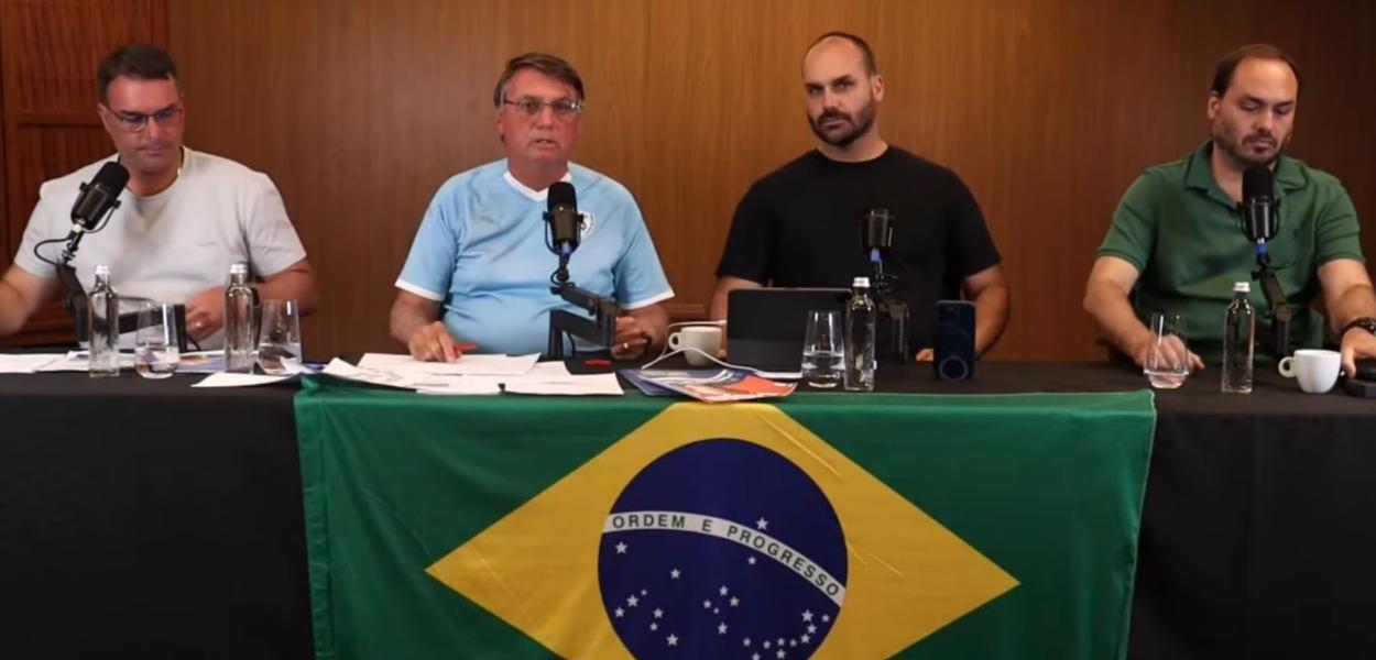 Flávio, Jair, Eduardo e Carlos Bolsonaro