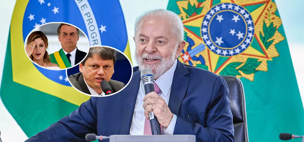 Da esq. para a dir.: Michelle Bolsonaro, Jair Bolsonaro, Tarcísio de Freitas e Luiz Inácio Lula da Silva