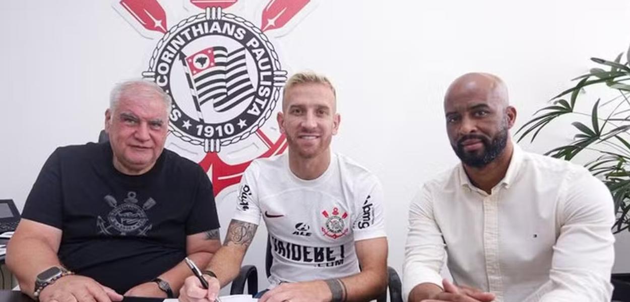 Corinthians Anuncia Contratação Para O Setor Ofensivo | Brasil 247