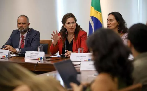 Governo apresenta nova proposta para técnicos da educação federal