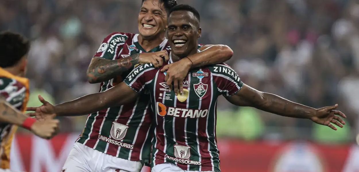 Fluminense comemora vitória