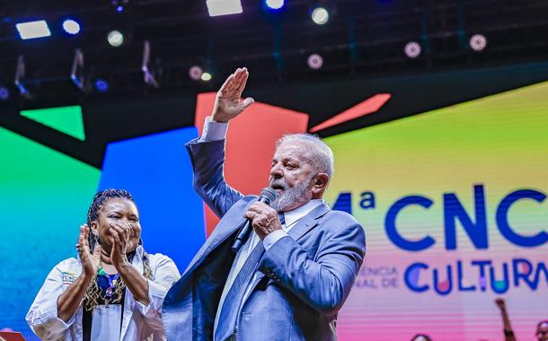 O Brasil vive um momento de ouro, diz Lula sobre a economia