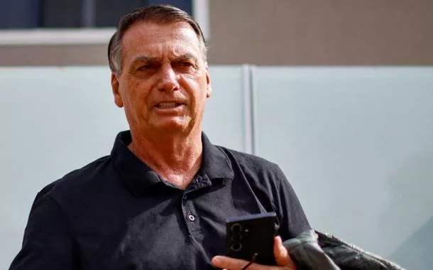 Bolsonaro é massacrado: "inelegível" chega aos assuntos mais comentados na internet (vídeo)