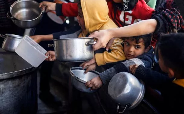 ONU denuncia que mais de um milhão de pessoas correm o risco de morrer de fome em Gaza
