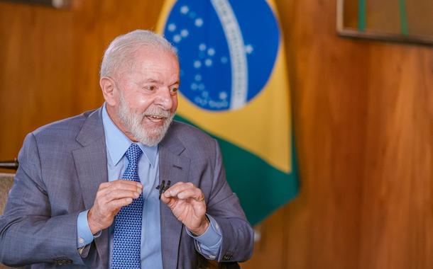 Democracia está em risco em todo o mundo, diz Lula