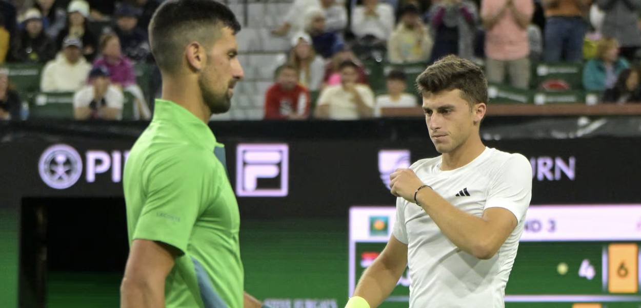 Novak Djokovic e Luca Nardi