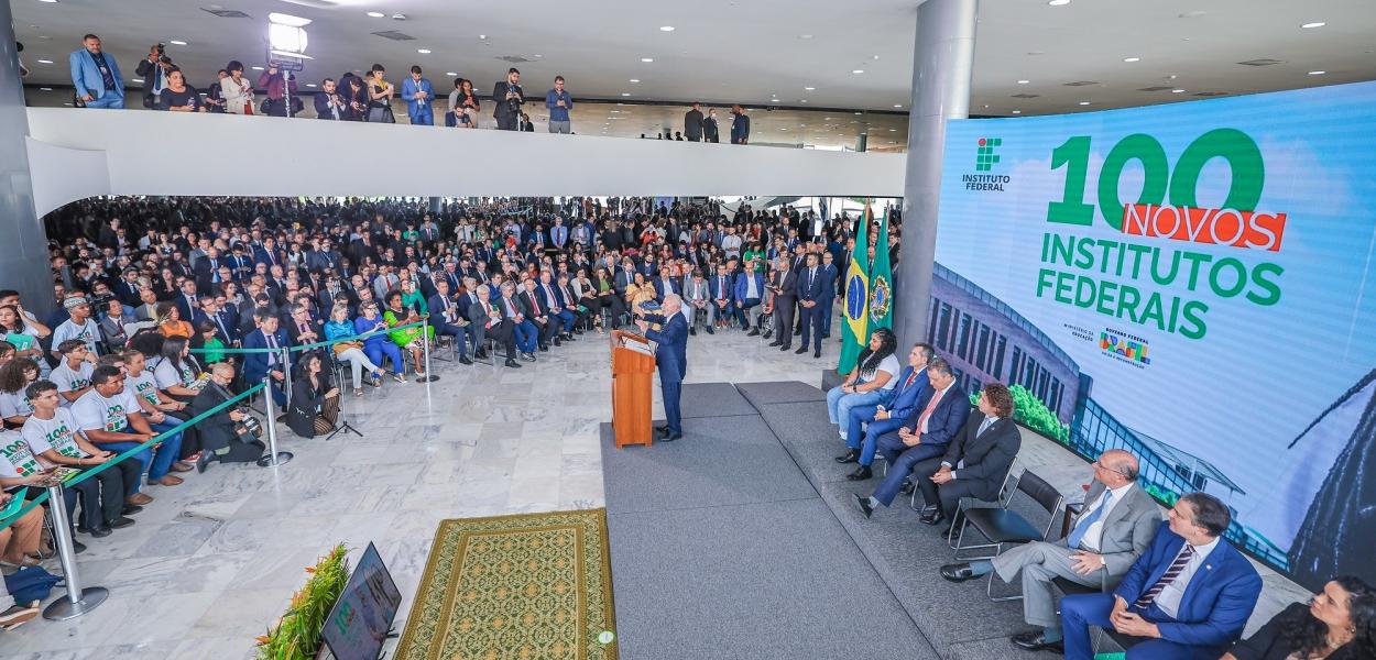 Presidente da República, Luiz Inácio Lula da Silva, durante cerimônia de Anúncio de 100 novos Institutos Federais no Palácio do Planalto