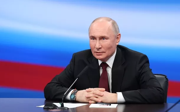 Putin promete continuar aprofundando relações com China