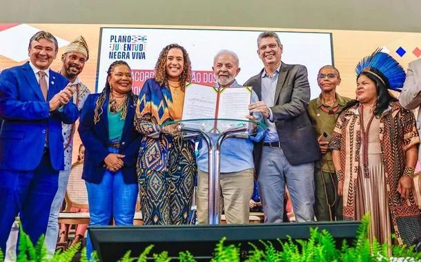 Lula lança o Plano Juventude Negra Viva e conclama participação dos jovens na política
