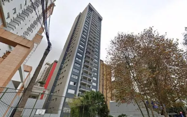 Homem suspeito de cortar a corda que segurava trabalhador na limpeza de um prédio em Curitiba é encontrado morto na prisão