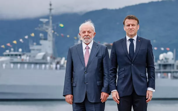 Brasil defende 'autonomia estratégica' e 'paz na América do Sul', diz Lula ao lado de Macron