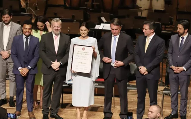 Justiça multa Prefeitura de SP por descumprimento de ordem proibindo homenagem a Michelle Bolsonaro no Theatro Municipal