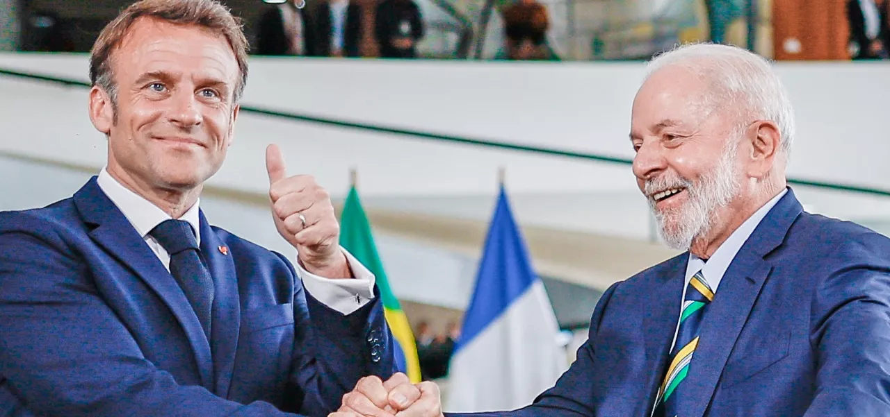 Presidente da República, Luiz Inácio Lula da Silva, durante a cerimônia oficial de chegada do Presidente da República Francesa, Emmanuel Macron, por ocasião de sua Visita de Estado ao Brasil, no Palácio do Planalto