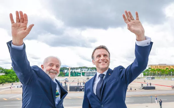 Lula pede ao povo francês que rejeite extrema-direita: "fascistas e nazistas"