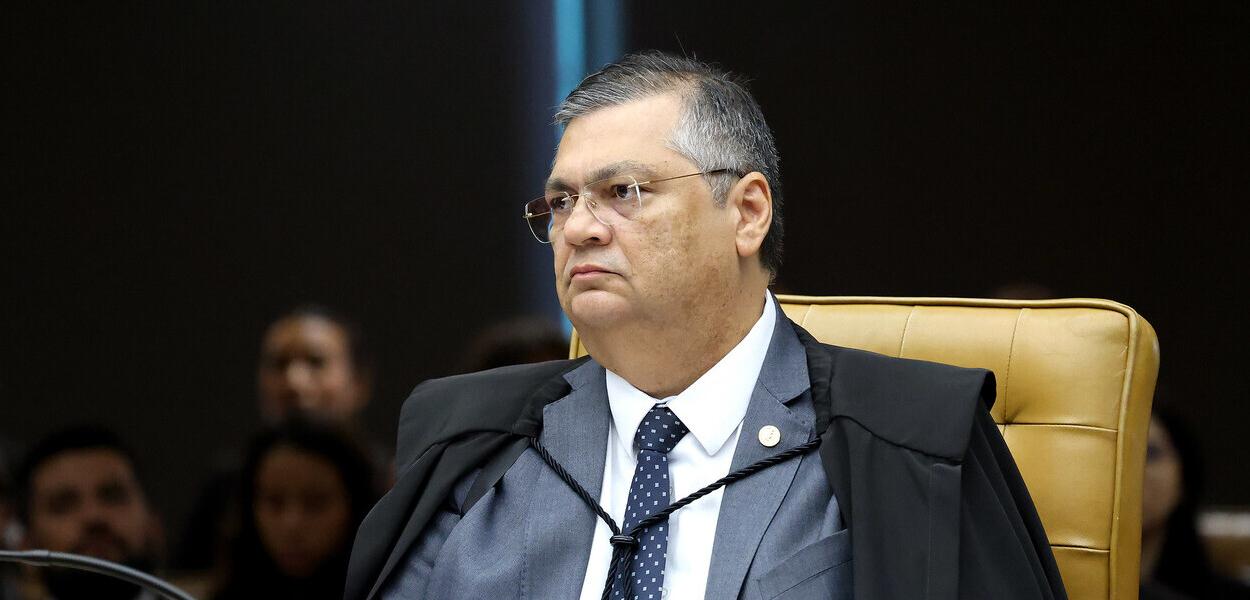 Flávio Dino Responde a Prefeitos e Desmente Impacto do Bloqueio de Emendas na Saúde